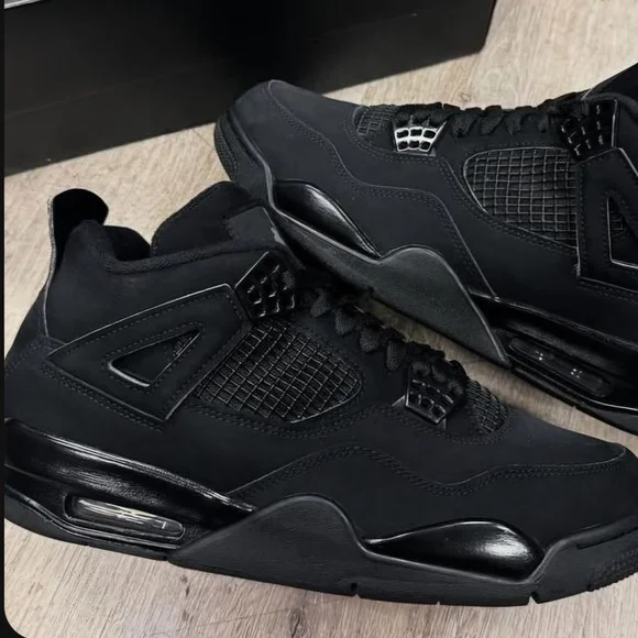 Jordan Men's Black Sneakers